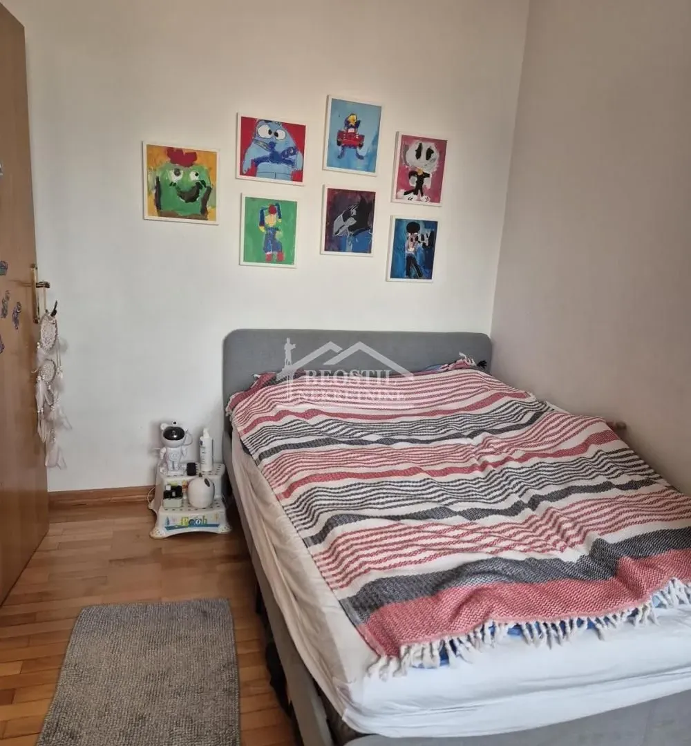 Rent, four bedroom apartment, 108m², Palilula Sve Podlokacije, Beograd