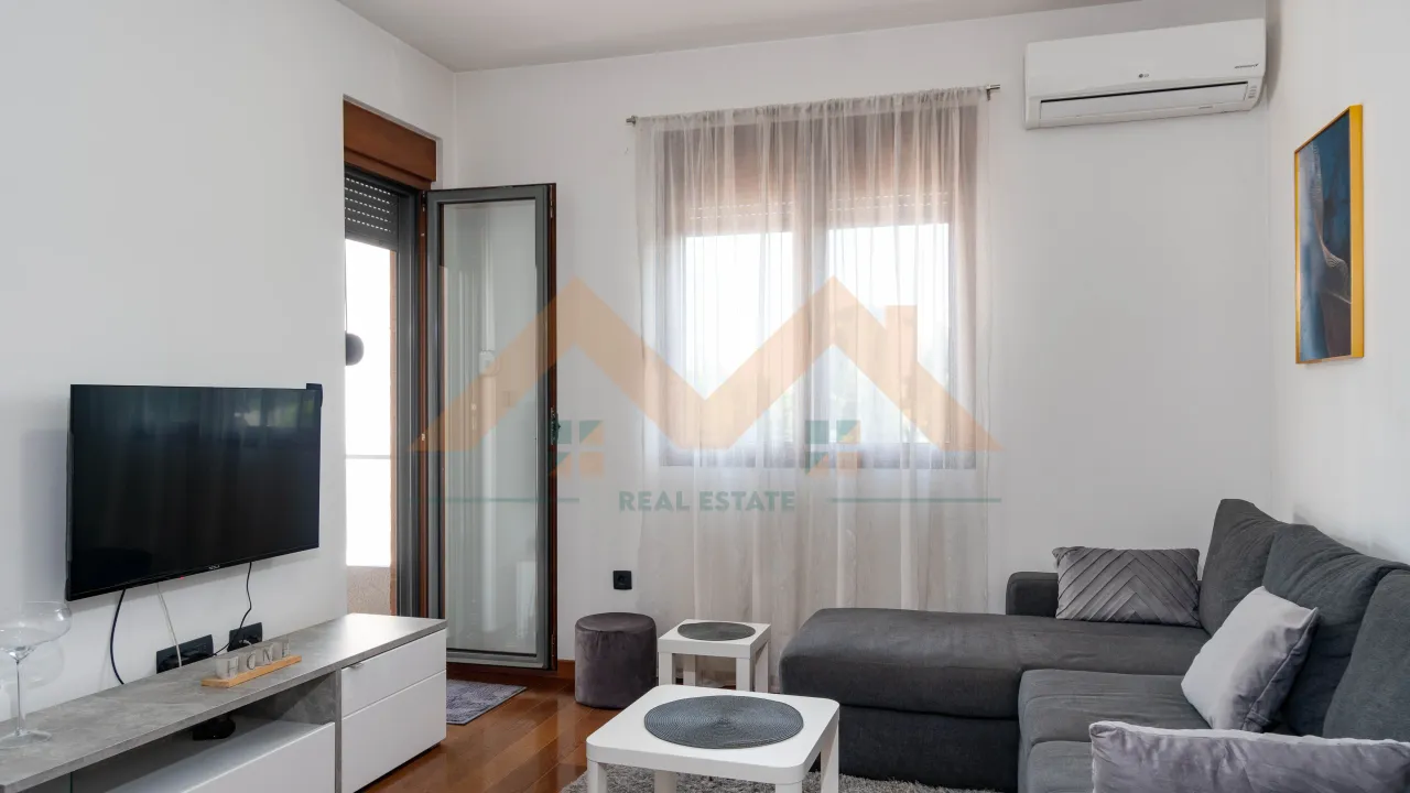 Rent, studio apartment, 25m², Stara Varoš, Podgorica