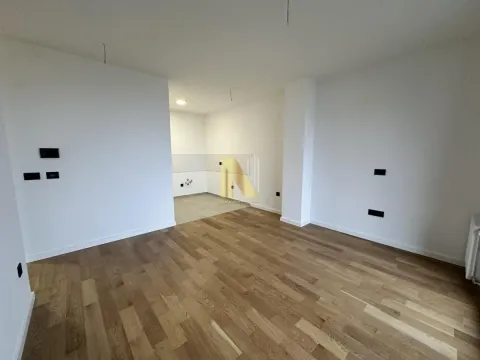 Izdavanje, dvosoban stan, 46m², Sajmište, Novi Sad - image 2