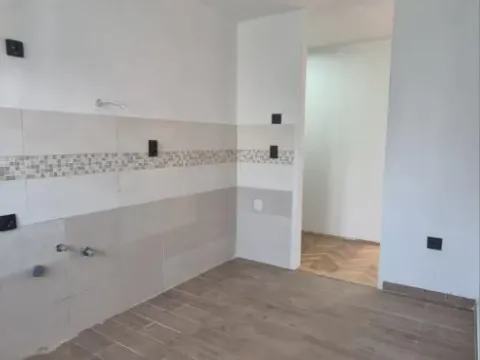 Prodaja, trosoban stan, 57m², Adamovićevo Naselje, Novi Sad Sve Podlokacije - image 4