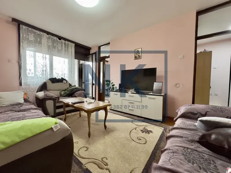 Prodaja, dvosoban stan, 76m², Blok 6, Podgorica