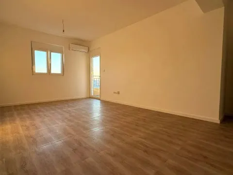 Sale, one bedroom apartment, 46m², Luka Bar, Bar - image 5