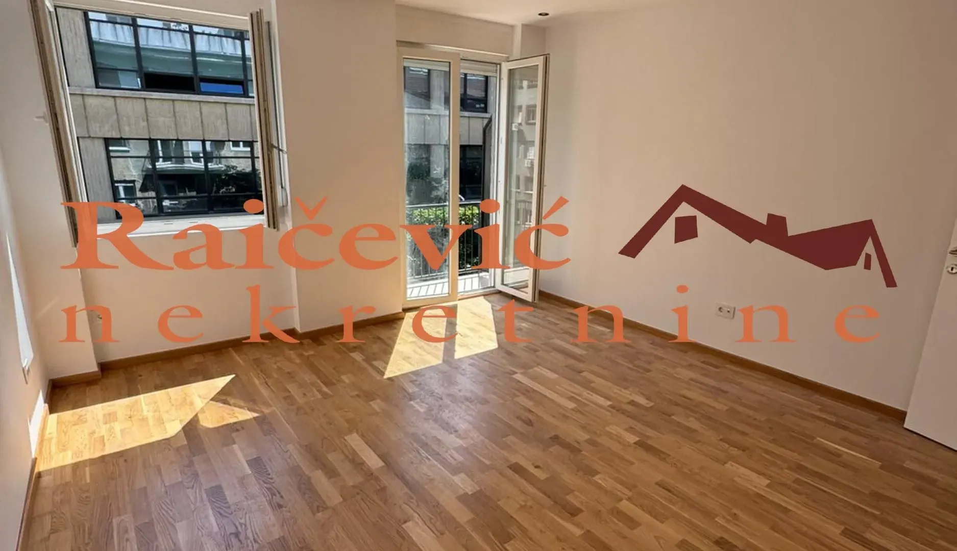 Prodaja, dvosoban stan, 45m², Centar, Požarevac