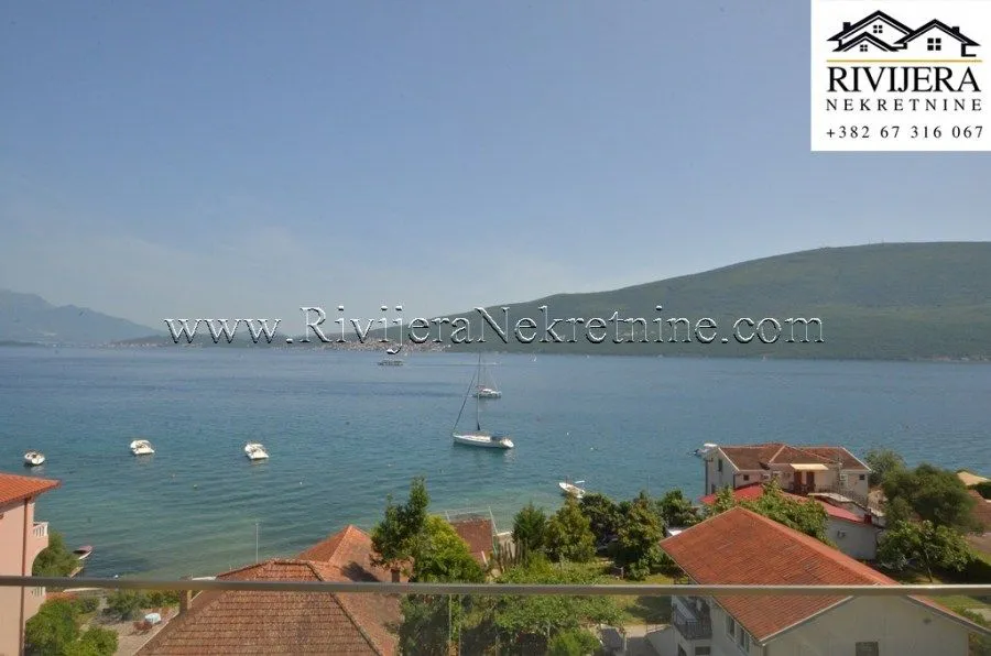 Prodaja, dvosoban stan, 68m², Baošići, Herceg Novi