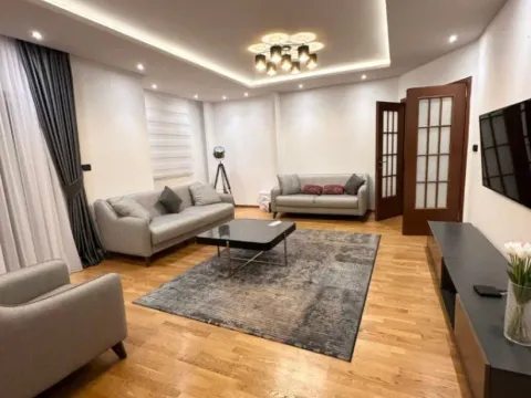 Izdavanje, dvosoban stan, 120m², City Kvart, Podgorica - image 5