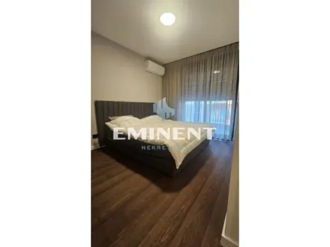 Prodaja, trosoban stan, 64m², Južni Bulevar, Vračar Sve Podlokacije - image 7