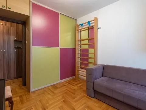 Rent, three bedroom apartment, 97m², Blok 9, Podgorica - image 11