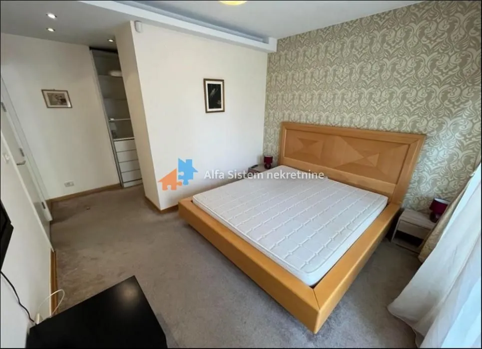 Sale, three bedroom apartment, 107m², Novi Beograd Blok 67, Novi Beograd Sve Podlokacije