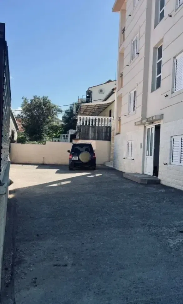 Prodaja, dvosoban stan, 44m², Krašići, Tivat