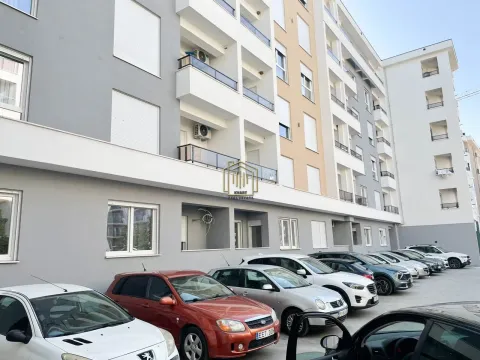 Prodaja, jednosoban stan, 45m², Zabjelo, Podgorica - image 11