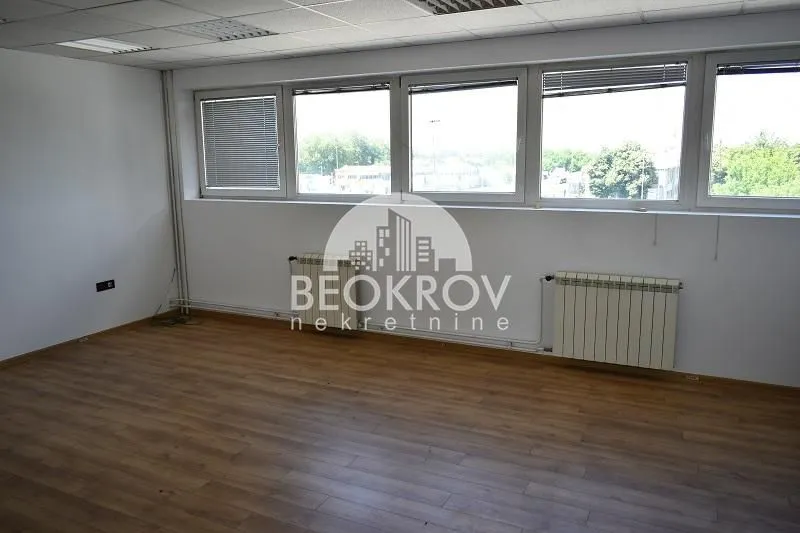 Rent, office space, 216m², Zemun Cara Dušana, Zemun Sve Podlokacije