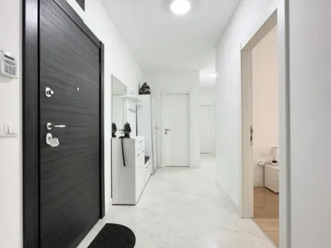 Prodaja, trosoban stan, 90m², Budva, Crna Gora - image 7