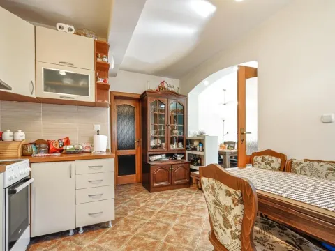 Sale, two bedroom apartment, 71m², Tivat, Crna Gora - image 12