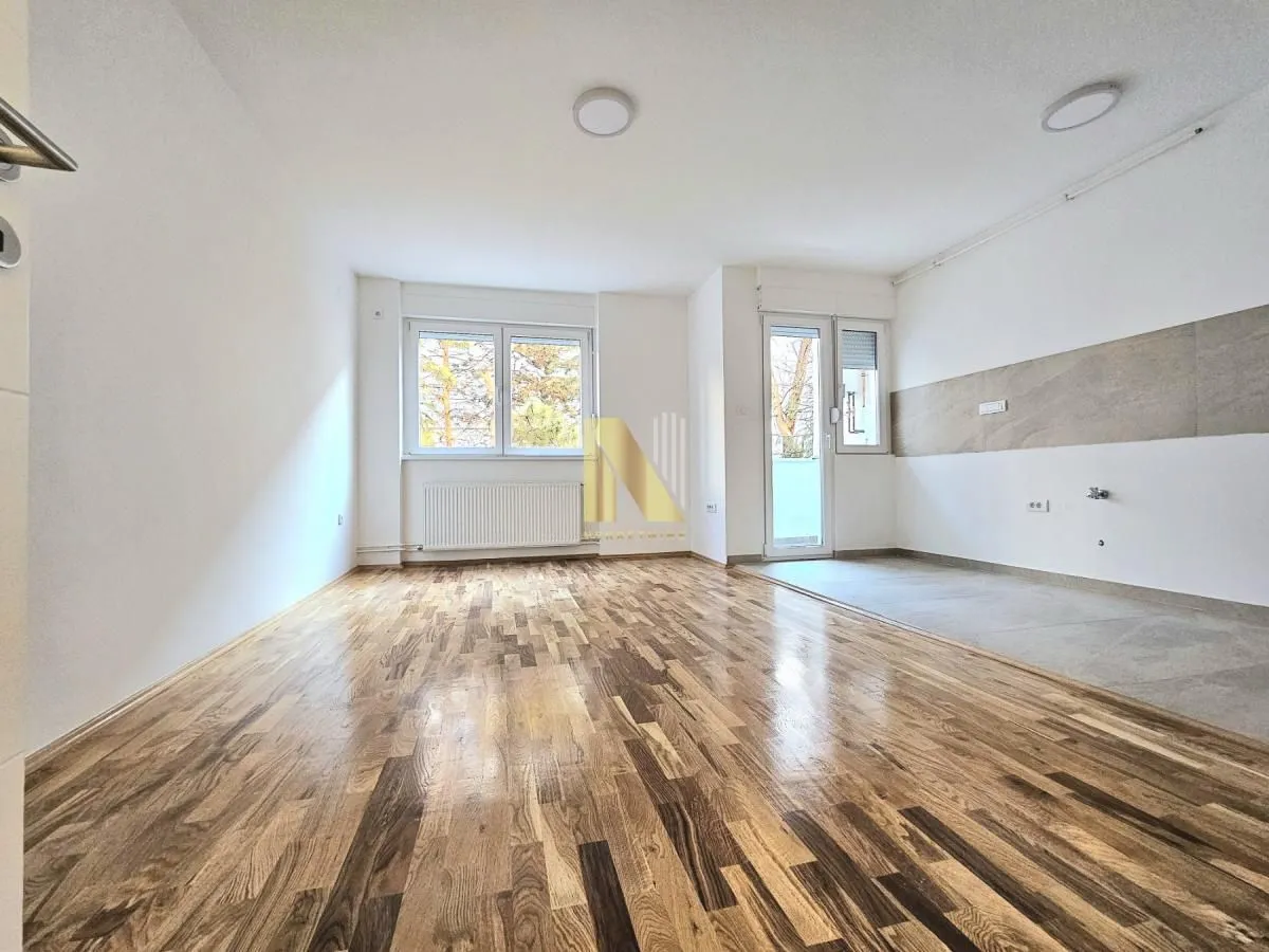 Sale, two bedroom apartment, 43m², Adamovićevo Naselje, Novi Sad Sve Podlokacije