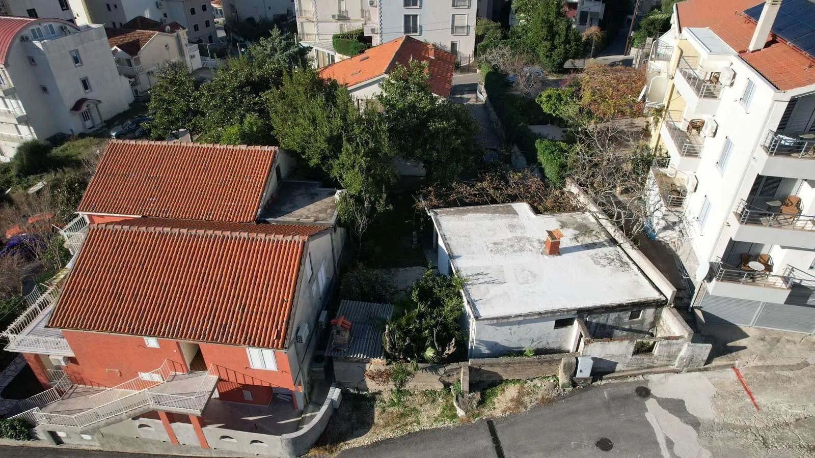Sale, land lot, 250m², Bečići, Budva
