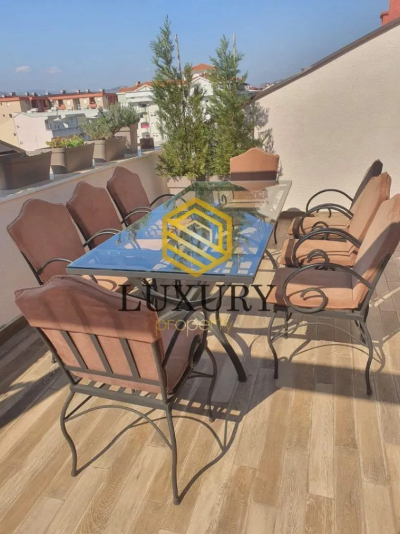 Prodaja, četvorosoban stan, 154m², Zabjelo, Podgorica