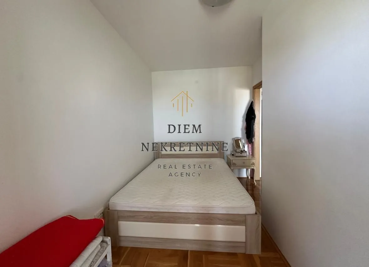 Sale, two bedroom apartment, 69m², Centar, Bar
