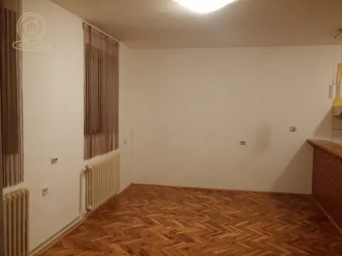 Rent, house, 120m², Petrovaradin, Novi Sad - image 2