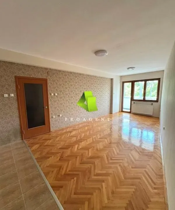 Izdavanje, dvosoban stan, 70m², Centar, Niš