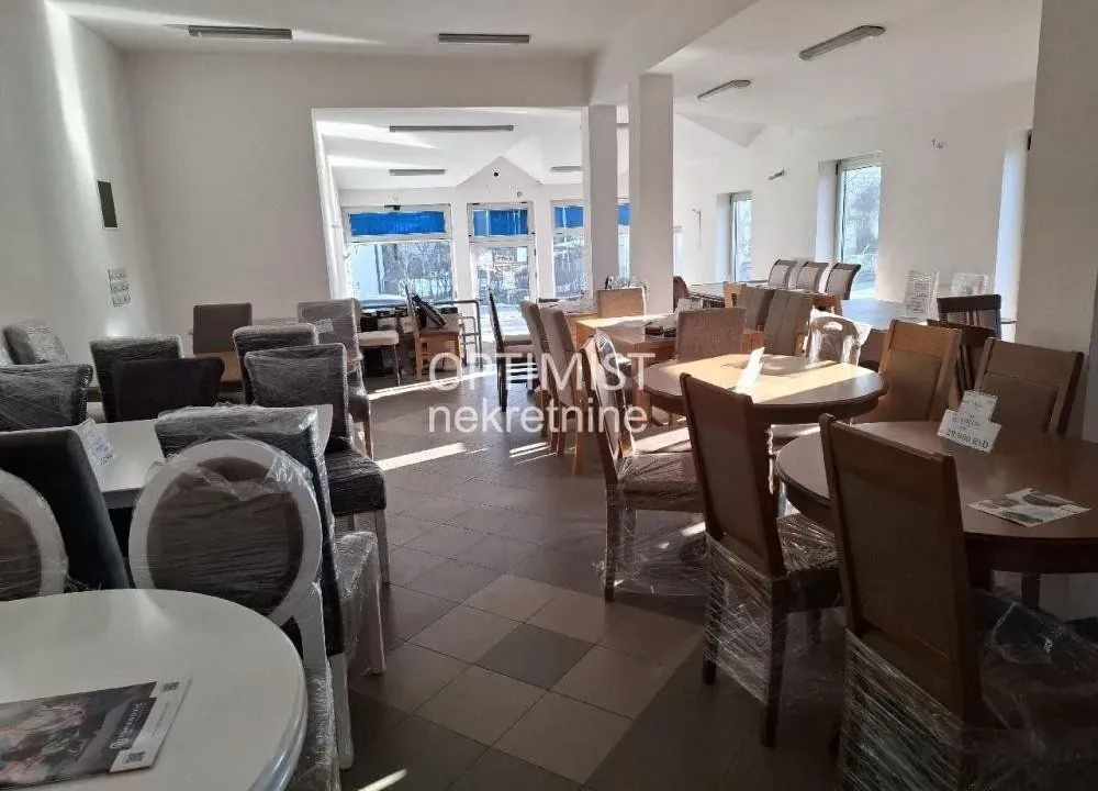 Izdavanje, poslovni prostor, 115m², Batajnica, Beograd