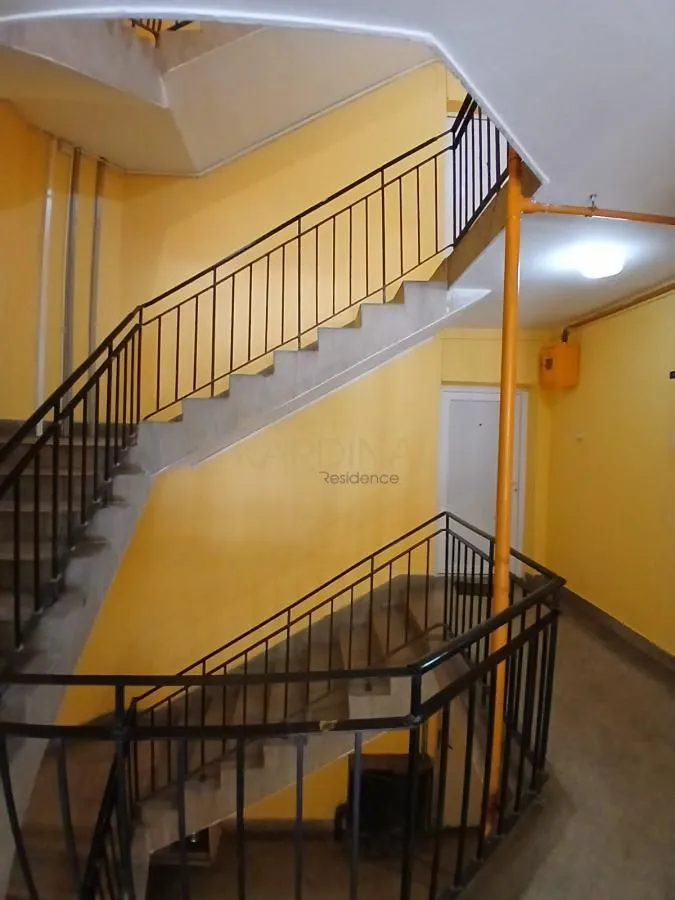 Prodaja, dvosoban stan, 68m², Pivara, Jagodina