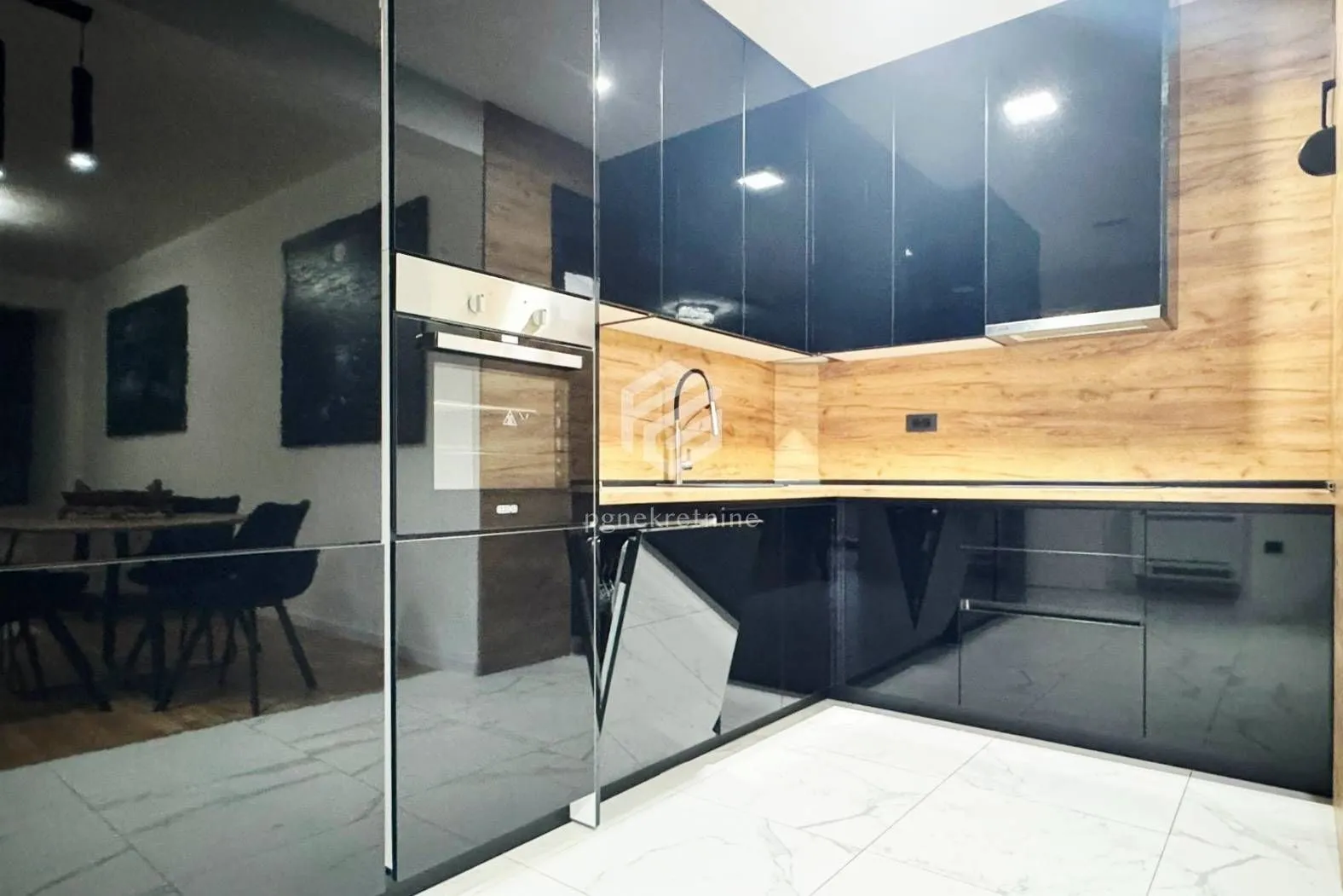 Rent, two bedroom apartment, 100m², Dalmatinska ulica, Podgorica