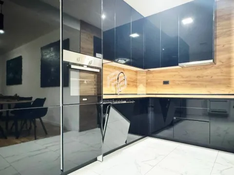 Rent, two bedroom apartment, 100m², Dalmatinska ulica, Podgorica - image 7