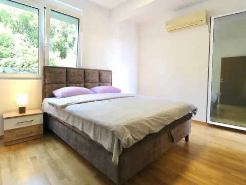 Stan-na-dan, dvosoban stan, 100m², Dobra Voda, Budva - image 11