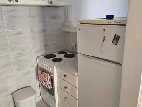 Izdavanje, dvosoban stan, 64m², Budva, Crna Gora - image 11