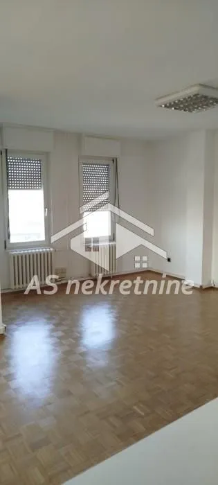 Izdavanje, stan, 110m², Novi Beograd Sve Podlokacije, Beograd