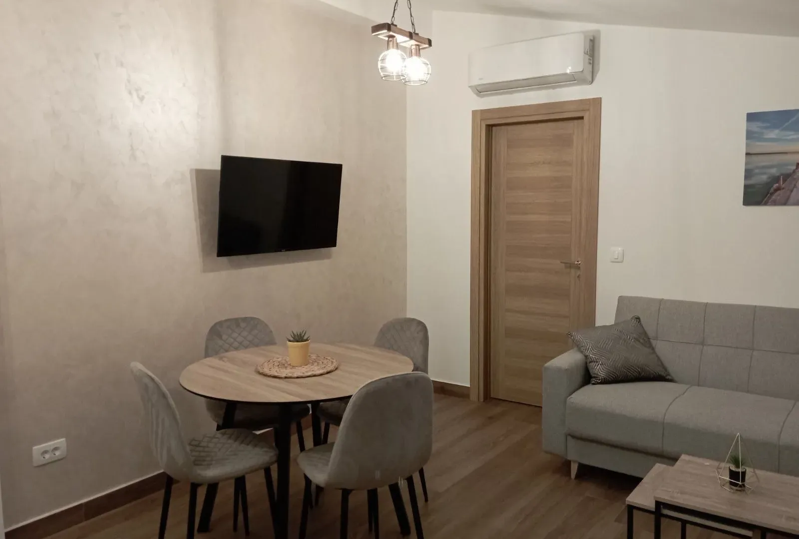 Rent, one bedroom apartment, 40m², Dumidran, Tivat