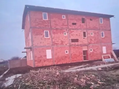 Prodaja, kuća, 410m², Bečmen, Surčin - image 5