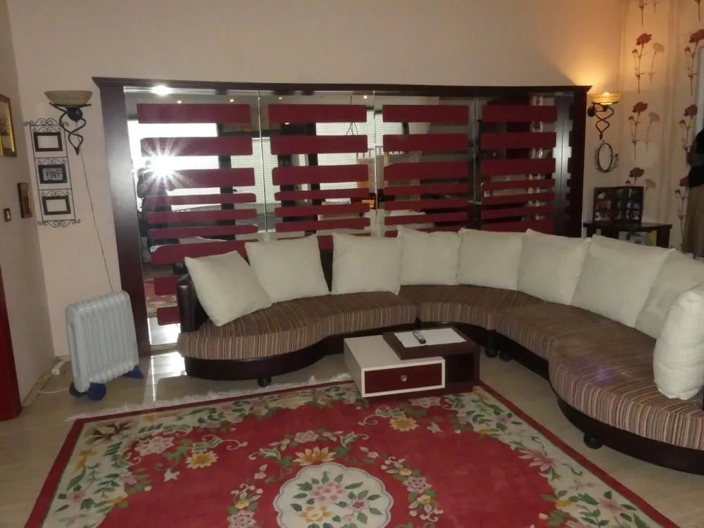 Prodaja, kuća, 220m², Centar, Jagodina