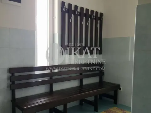 Izdavanje, poslovni prostor, 75m², Altina, Beograd - image 4