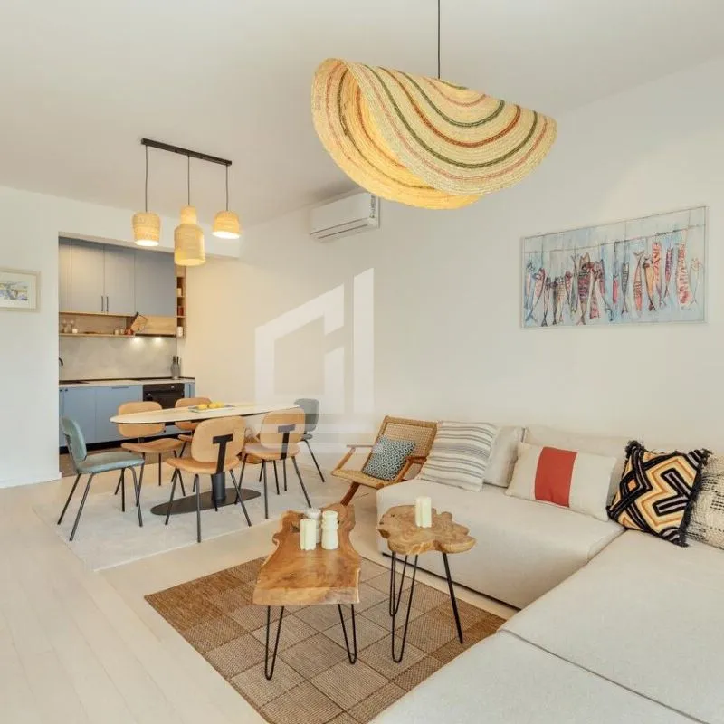 Prodaja, dvosoban stan, 72m², Tivat, Crna Gora