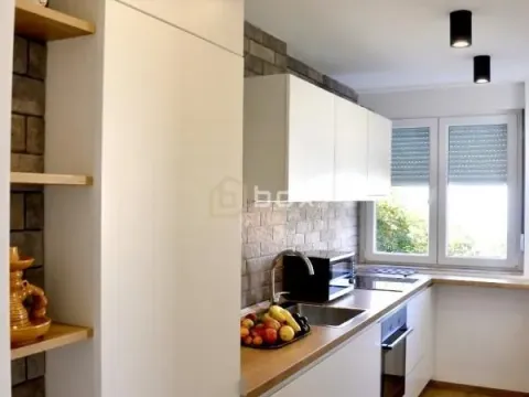 Izdavanje, trosoban stan, 61m², Centar, Niš - image 10