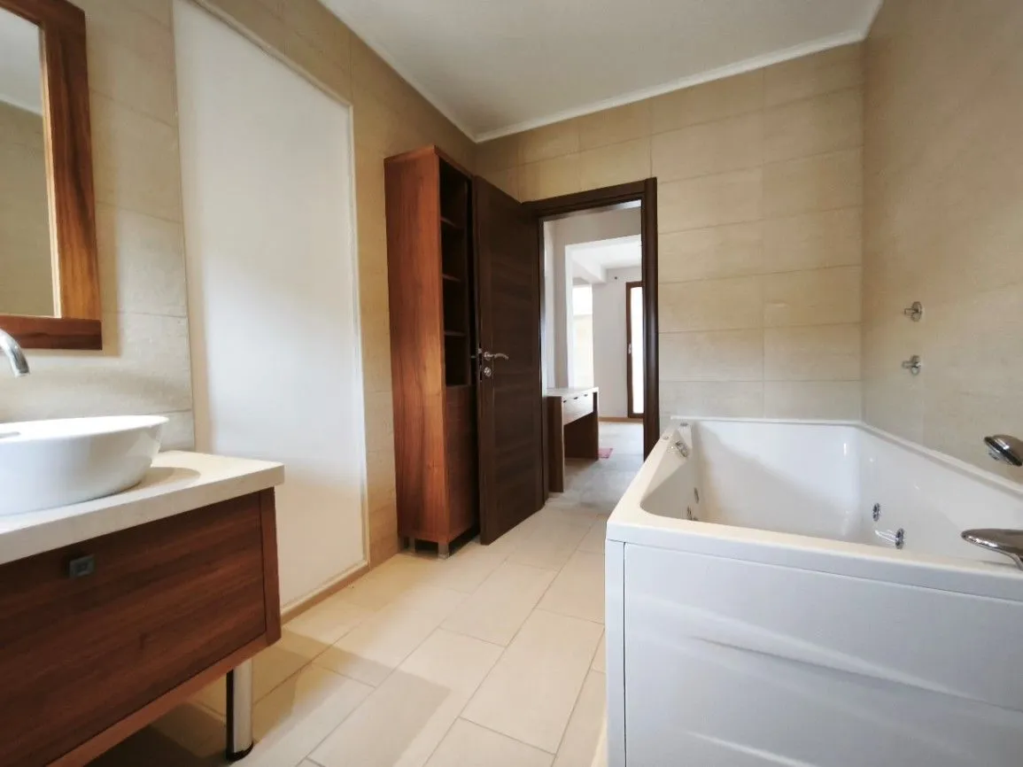 Sale, two bedroom apartment, 140m², Centar, Budva