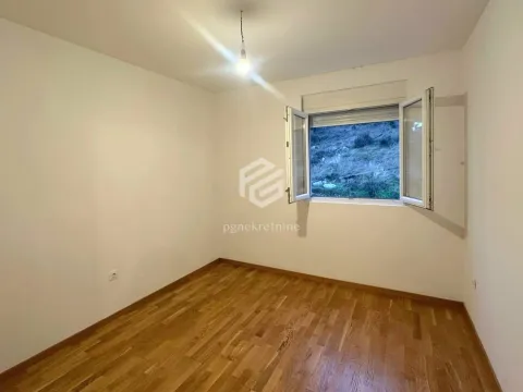 Rent, two bedroom apartment, 69m², Ljubović, Podgorica - image 5