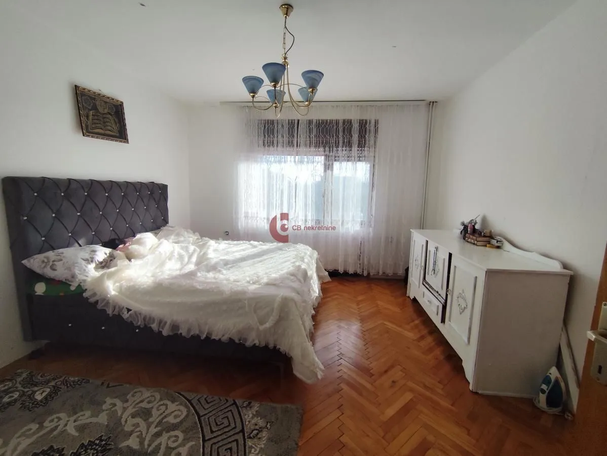 Prodaja, kuća, 441m², Novi Žednik, Subotica