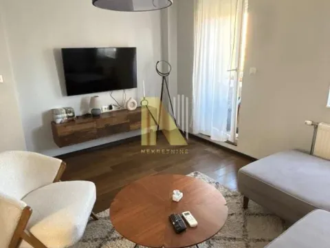 Stan in Bulevar Evrope