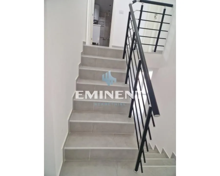 Rent, house, 220m², Mirijevo 1, Mirijevo Sve Podlokacije