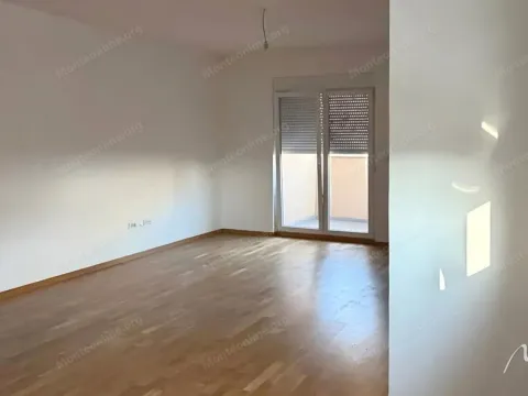 Prodaja, dvosoban stan, 73m², Tuški Put, Podgorica - image 3