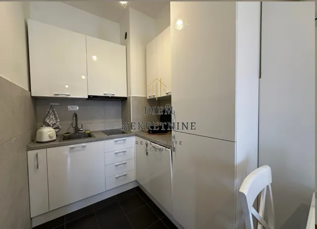 Izdavanje, jednosoban stan, 37m², Ljubović, Podgorica