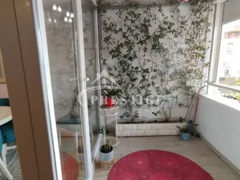 Izdavanje, trosoban stan, 100m², Blok 5, Podgorica - image 7