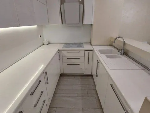 Sale, two bedroom apartment, 80m², Budva, Crna Gora - image 4