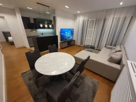 Izdavanje, dvosoban stan, 70m², Savski Venac, Beograd - image 3