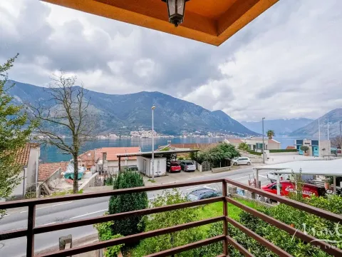Sale, house, 250m², Dobrota, Kotor