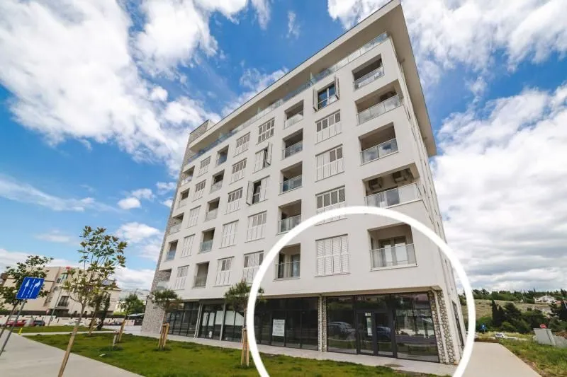 Prodaja, poslovni prostor, 190m², Podgorica, Crna Gora