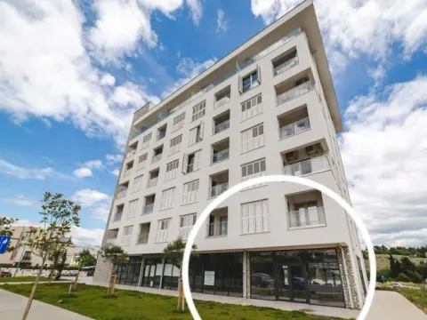 Prodaja, poslovni prostor, 190m², Podgorica, Crna Gora