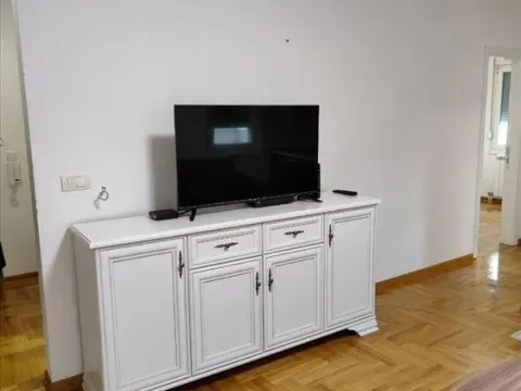 Izdavanje, dvosoban stan, 55m², Mali Mokri Lug, Zvezdara Sve Podlokacije - image 8